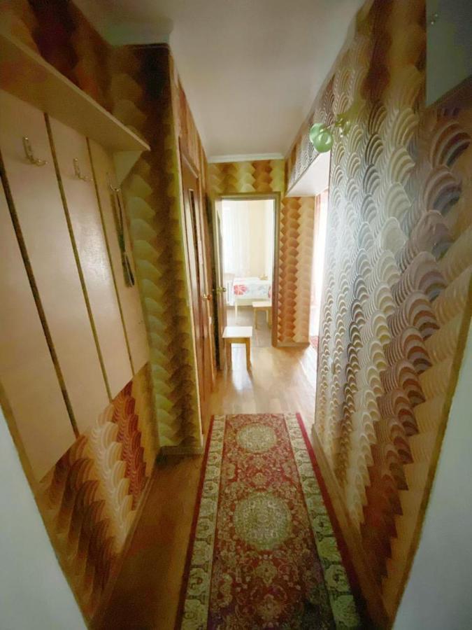 Квартира Напротив Аэропорта Lägenhet Turksib Exteriör bild